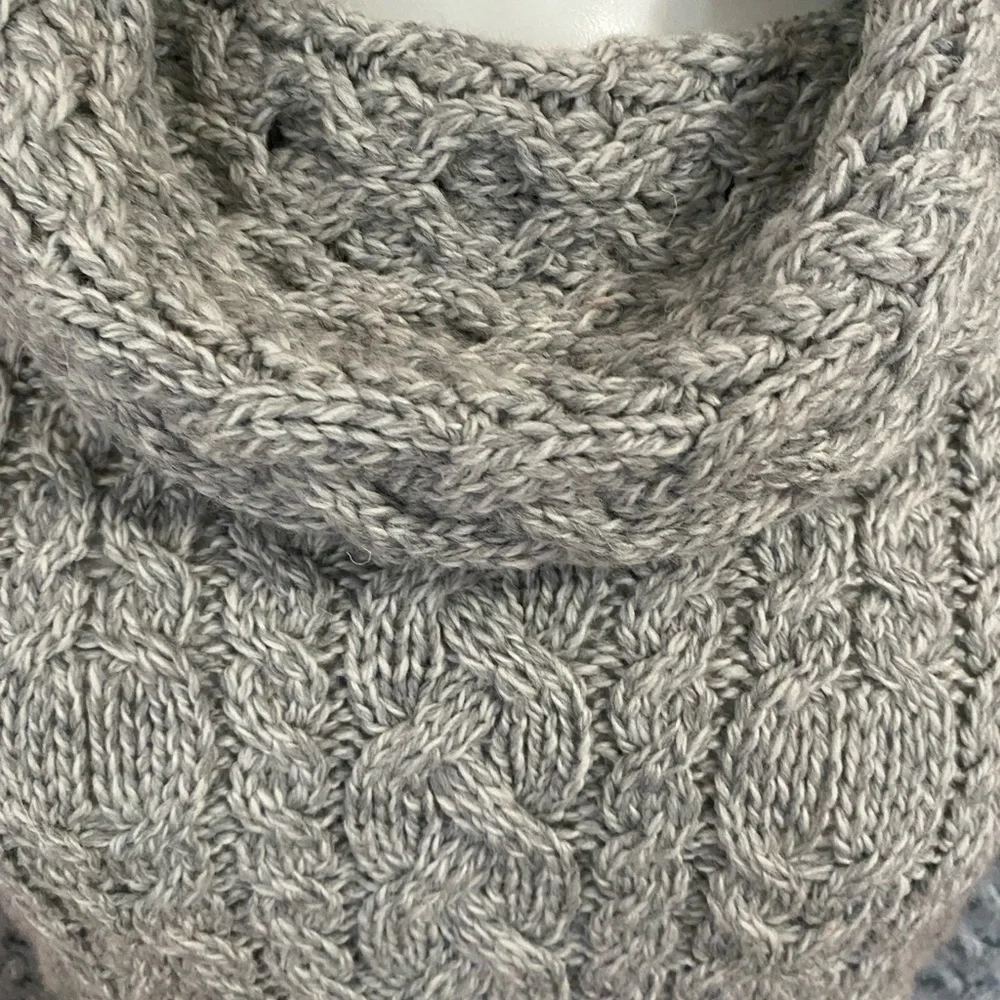 Aran Mor Merino Wool Ireland Cozy Gray Cable Knit Turtleneck Sweater Sz M - Picture 4 of 11
